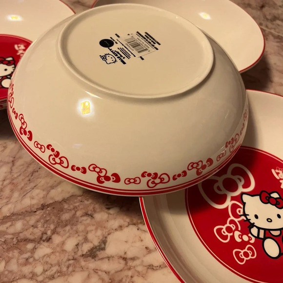 NEW Sanrio Set of 4 Hello Kitty Bow Japan 9" Wide Ceramic Bowls - Picture 2 of 5